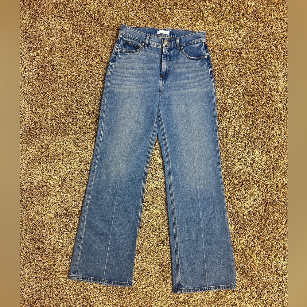 The Loft “The Wide Leg” high rise jean size 26. Cotton blend with some stretch.